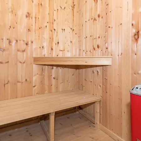 Сasa de vacaciones Elegant Holiday In With Sauna